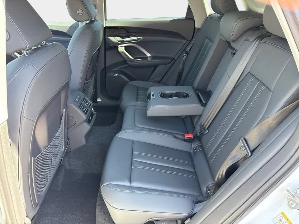 Certified 2025 Audi Q5 Premium w/ Convenience Package AWD/4WD image 12
