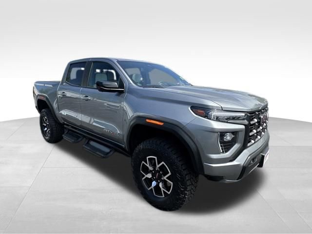 Used 2025 GMC Canyon AT4 w/ AT4X Package AWD/4WD image 9