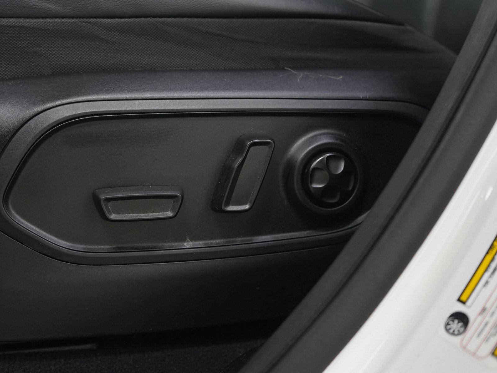 Used 2023 Jeep Grand Cherokee Overland image 29