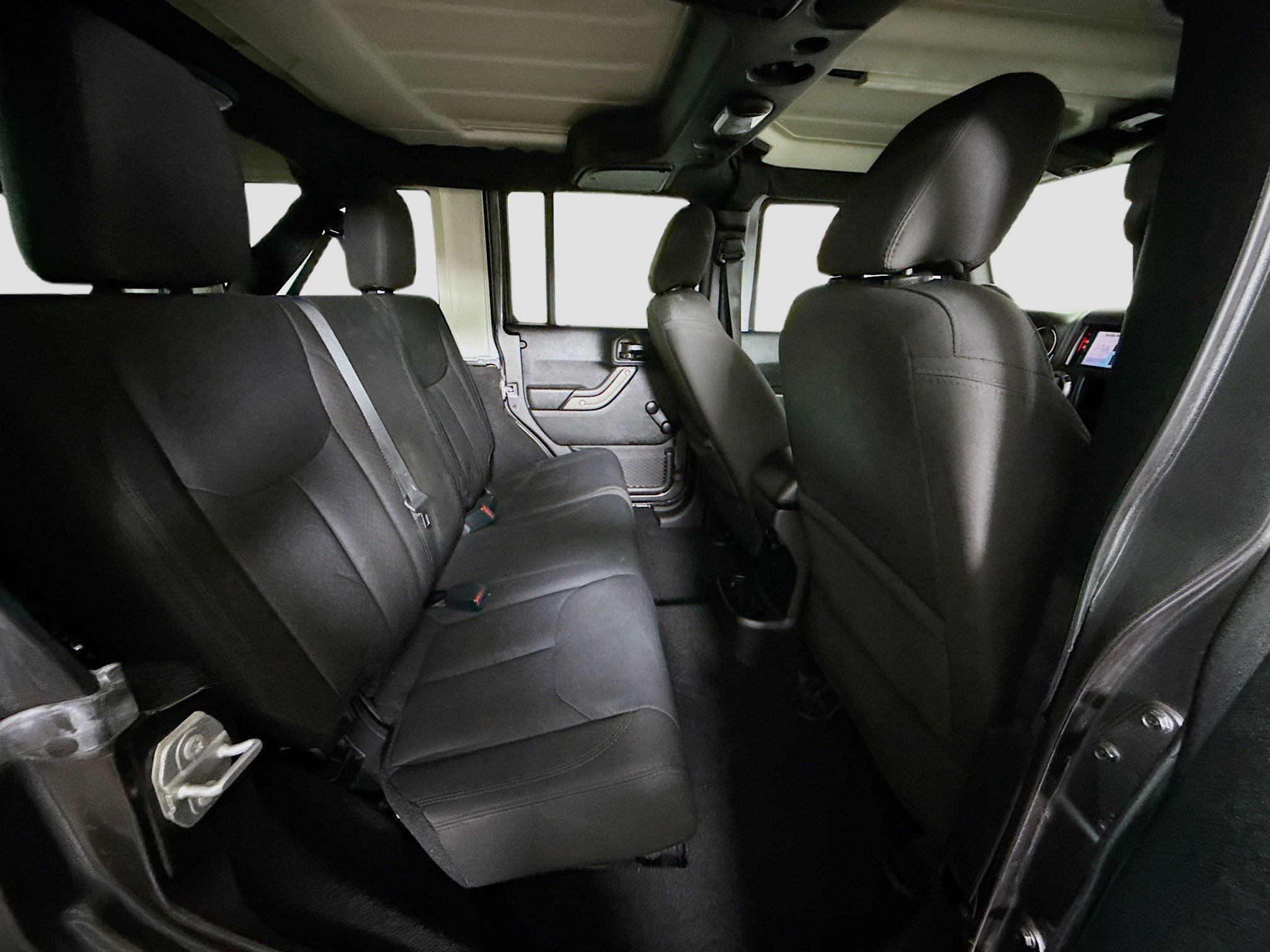 Used 2018 Jeep Wrangler Unlimited Sport image 24