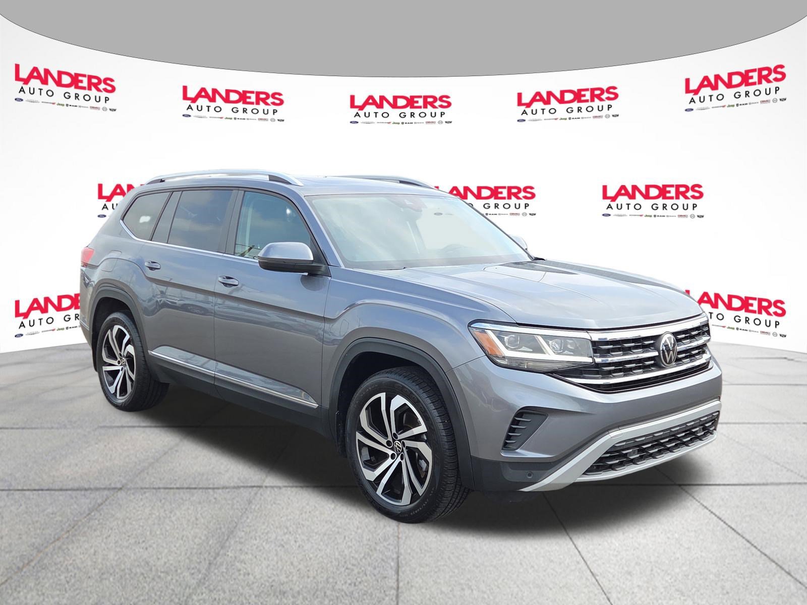 Used 2023 Volkswagen Atlas SEL AWD/4WD image 1