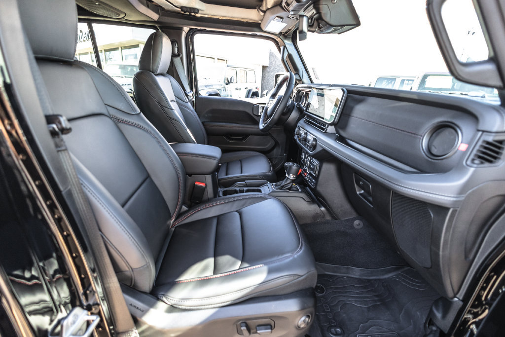 Used 2026 Jeep Wrangler Unlimited Rubicon 392 w/ Quick Order Package 27X Moab AWD/4WD image 22