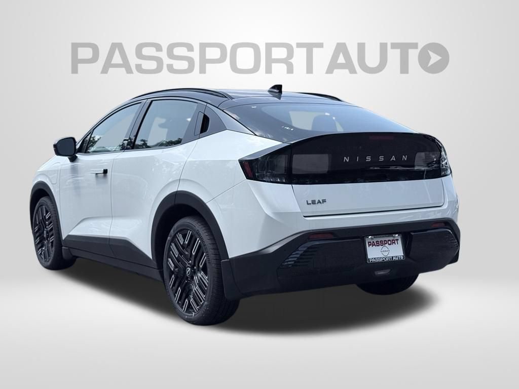 New 2026 Nissan Leaf Platinum+ w/ Illuminated Package FWD image 4