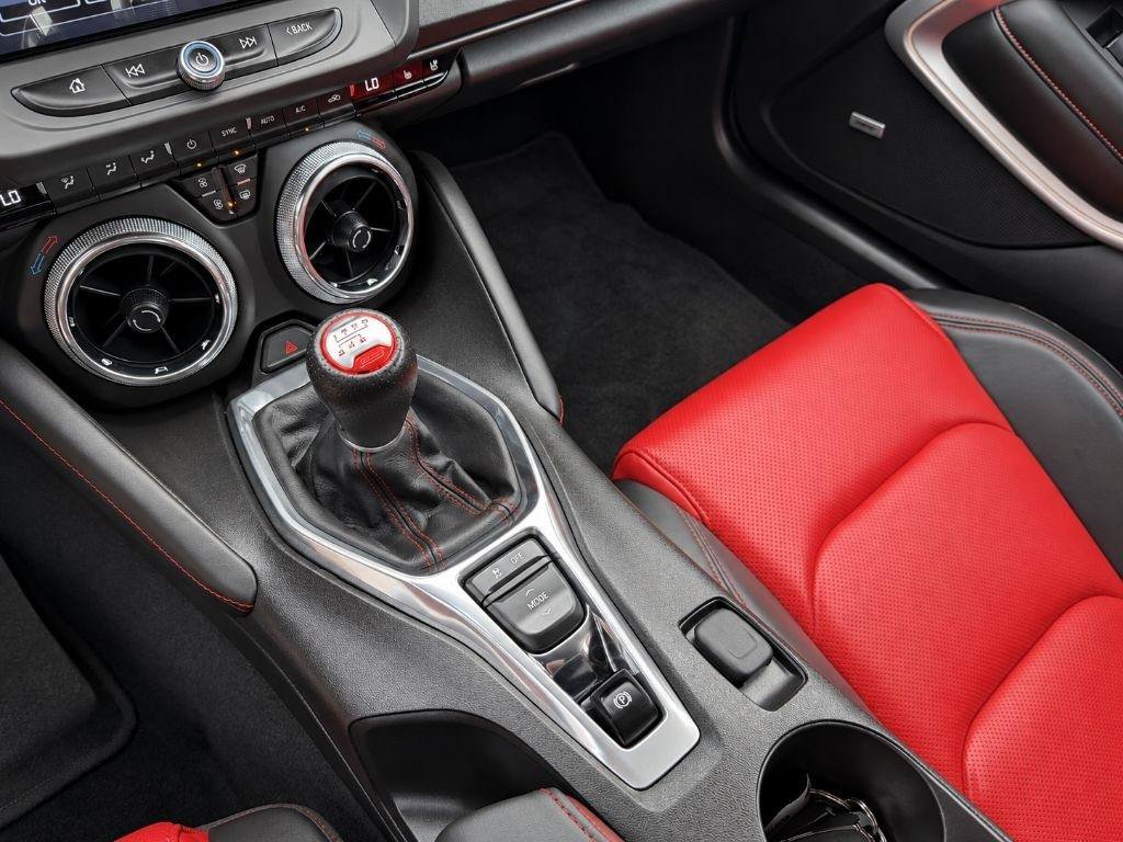 Used 2016 Chevrolet Camaro SS RWD image 21