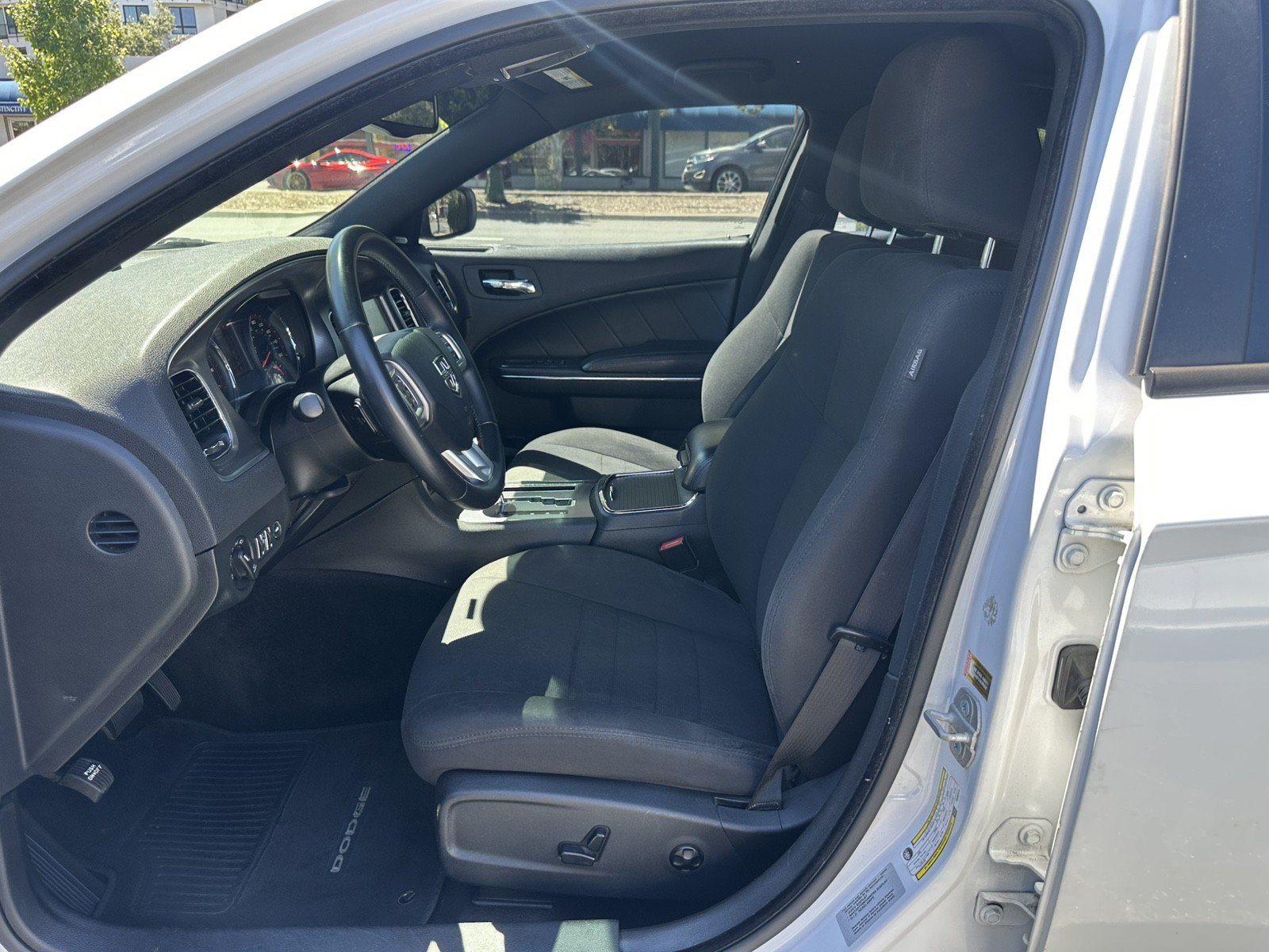Used 2014 Dodge Charger R/T RWD image 18
