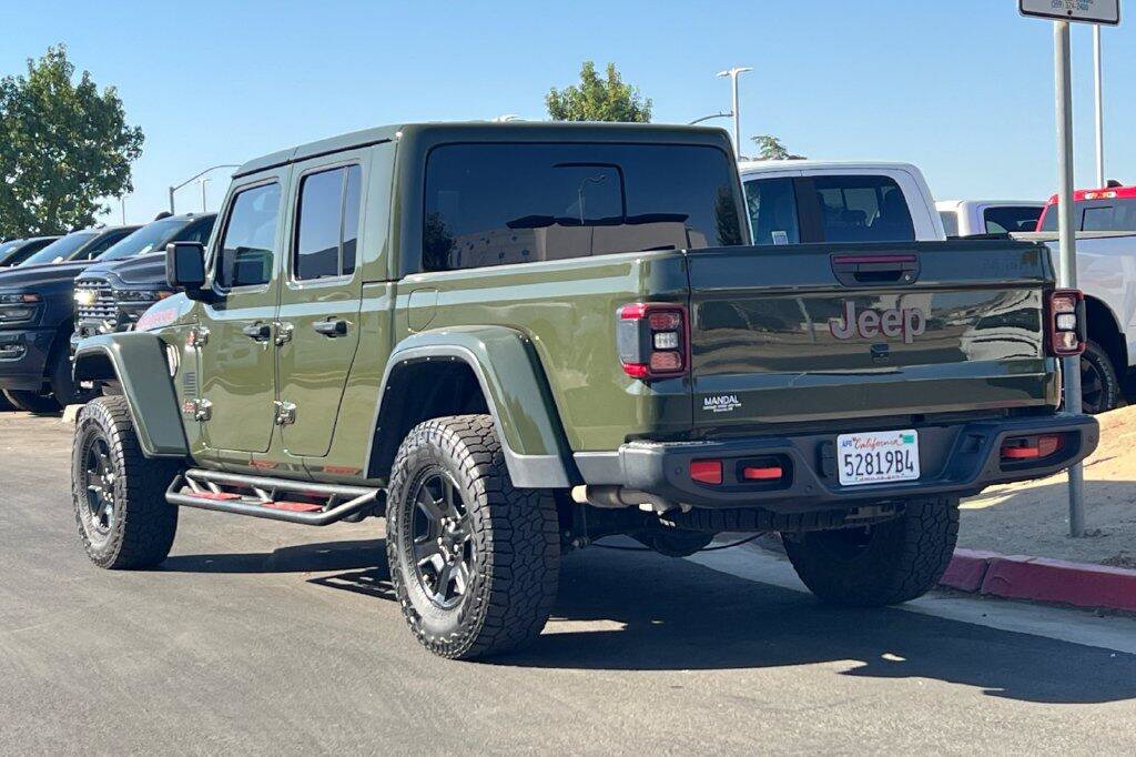 Used 2023 Jeep Gladiator Mojave w/ Cold Weather Group AWD/4WD image 6
