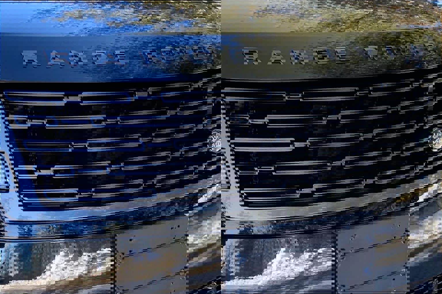 Used 2023 Land Rover Range Rover Autobiography image 29