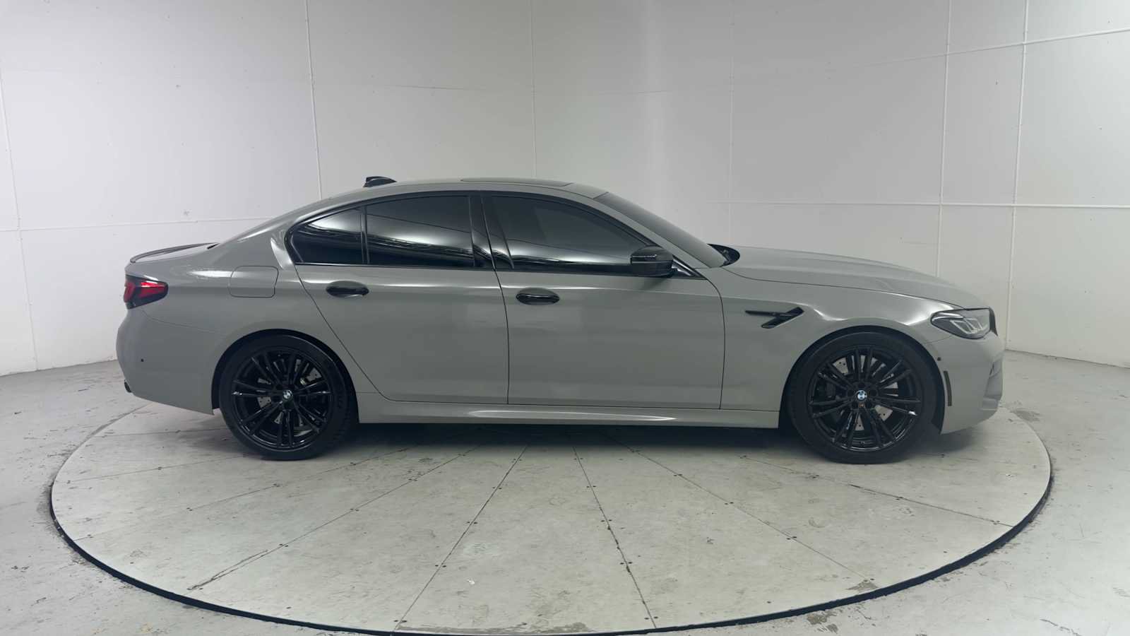 Used 2023 BMW M5 w/ Competition Package AWD/4WD image 9