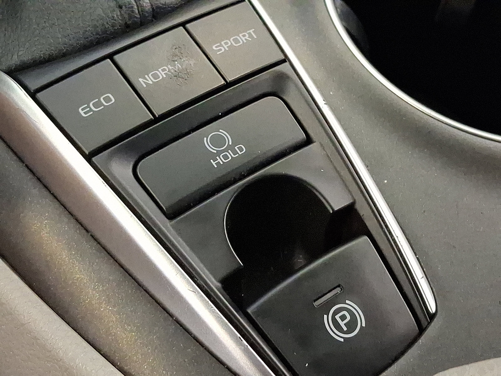 Used 2022 Toyota Camry LE AWD/4WD image 26