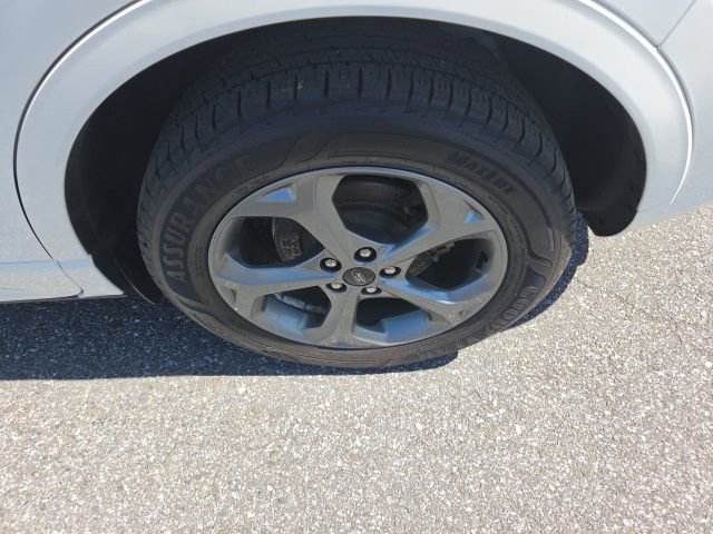 Used 2024 Ford Escape ST-Line Select AWD/4WD image 11