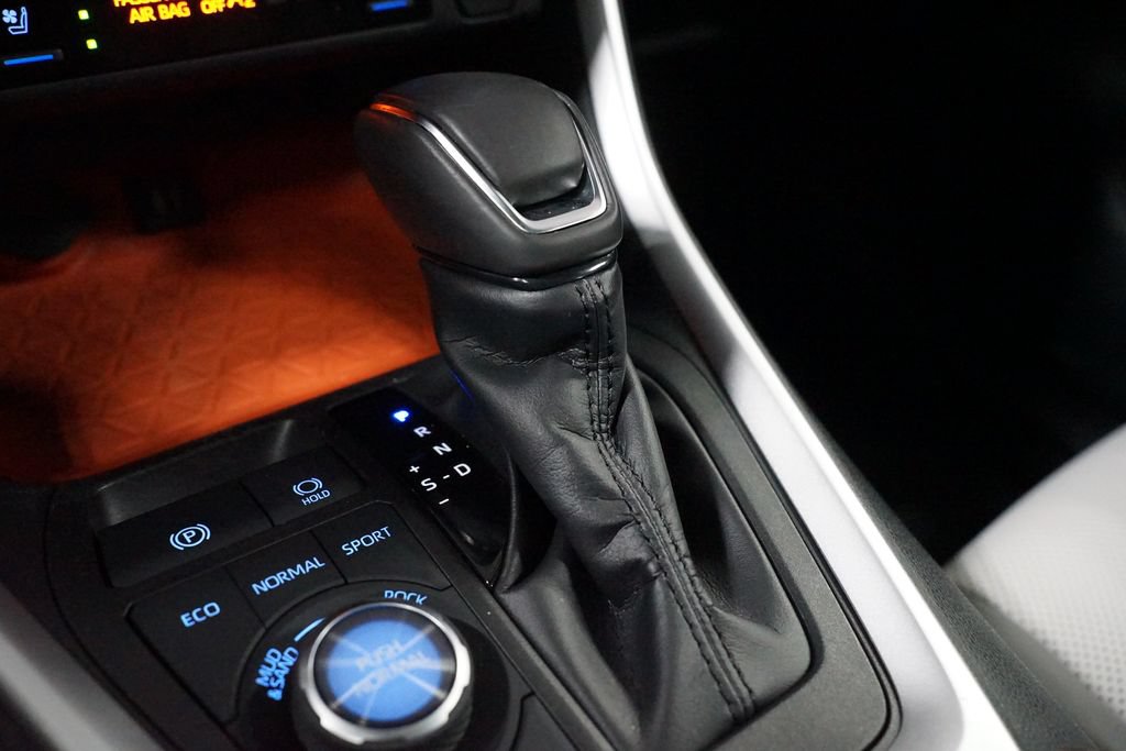 Used 2019 Toyota RAV4 Adventure w/ Cold Weather Package AWD/4WD image 20