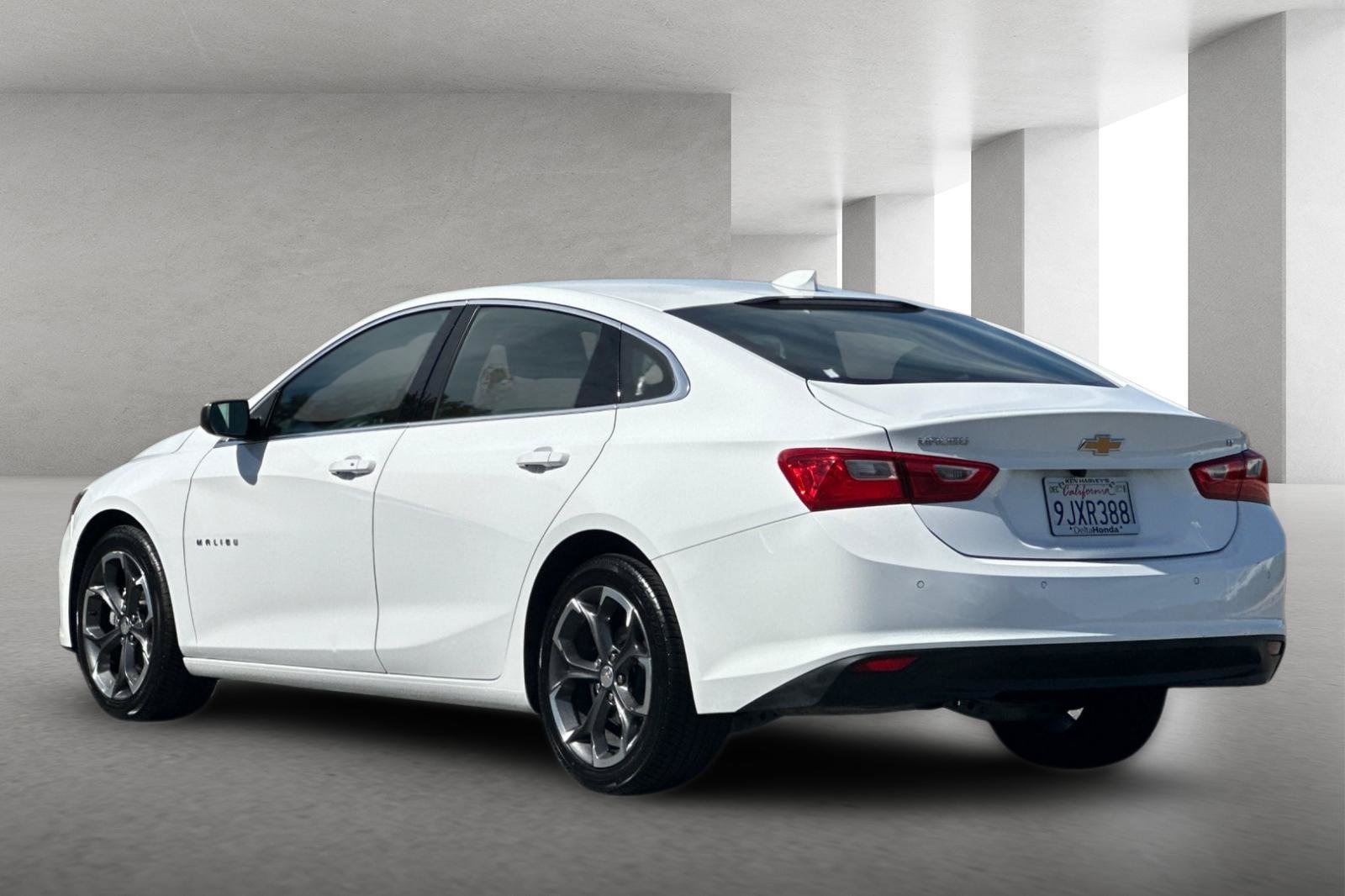 Used 2024 Chevrolet Malibu LT FWD image 6