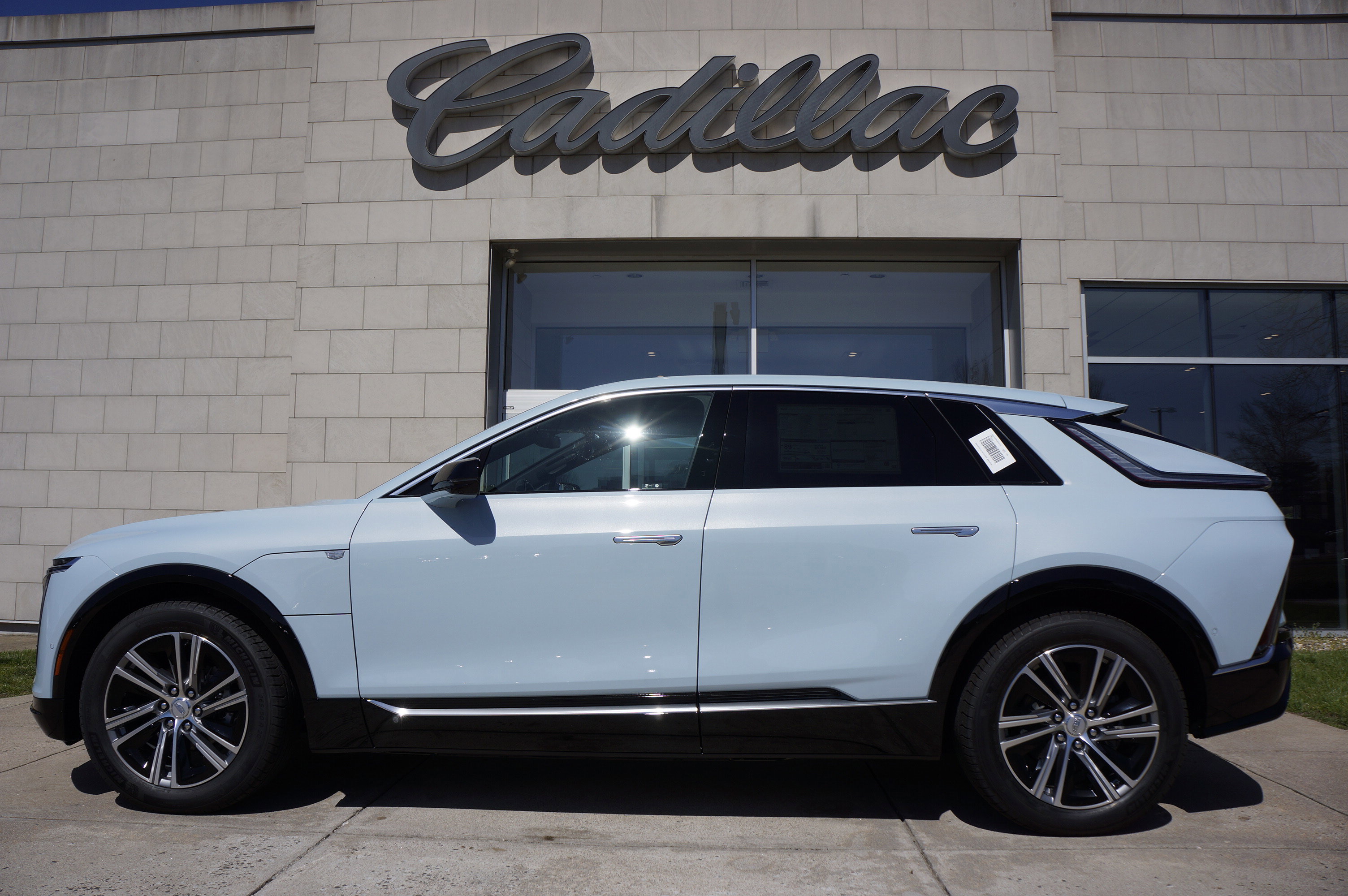 New 2026 Cadillac Lyriq Premium Sport image 10