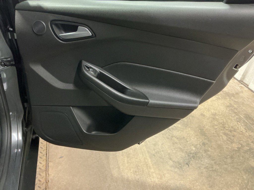 Used 2017 Ford Focus SEL image 23
