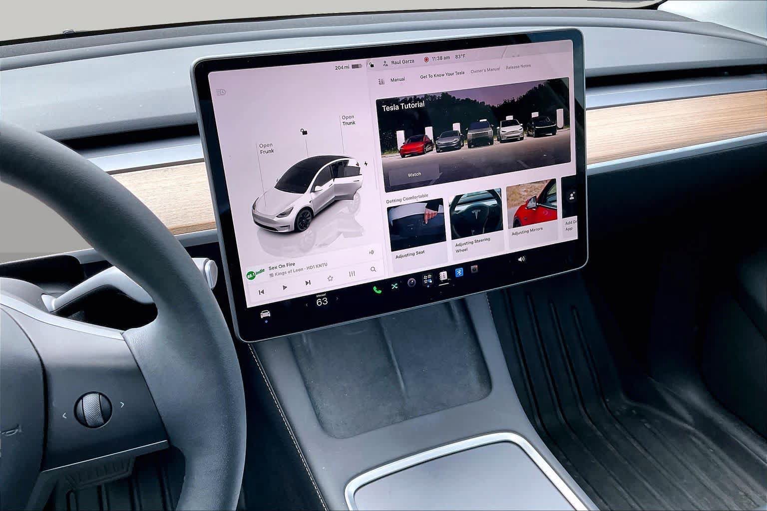 Used 2023 Tesla Model Y AWD image 6