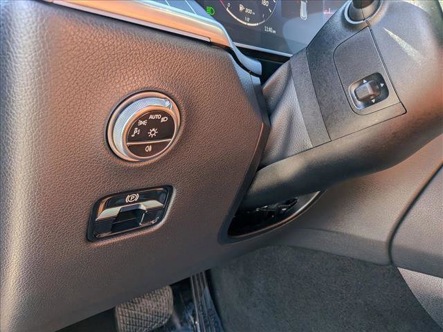 Used 2023 Mercedes-Benz GLC 300 4MATIC image 16