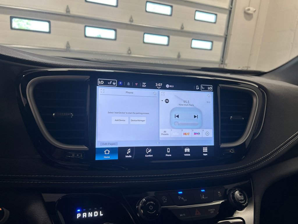 New 2026 Chrysler Pacifica Select image 22