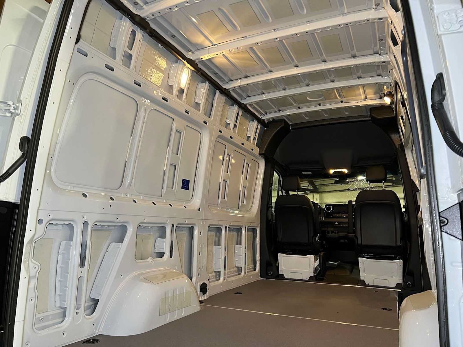 New 2025 Mercedes-Benz Sprinter 2500 image 19