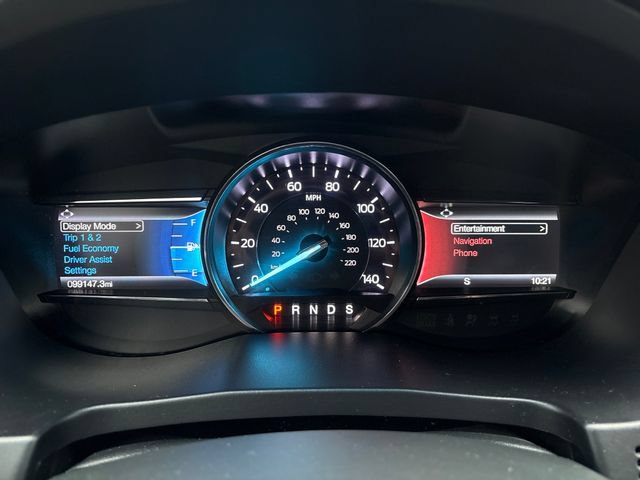 Used 2018 Ford Explorer XLT w/ Equipment Group 202A AWD/4WD image 13