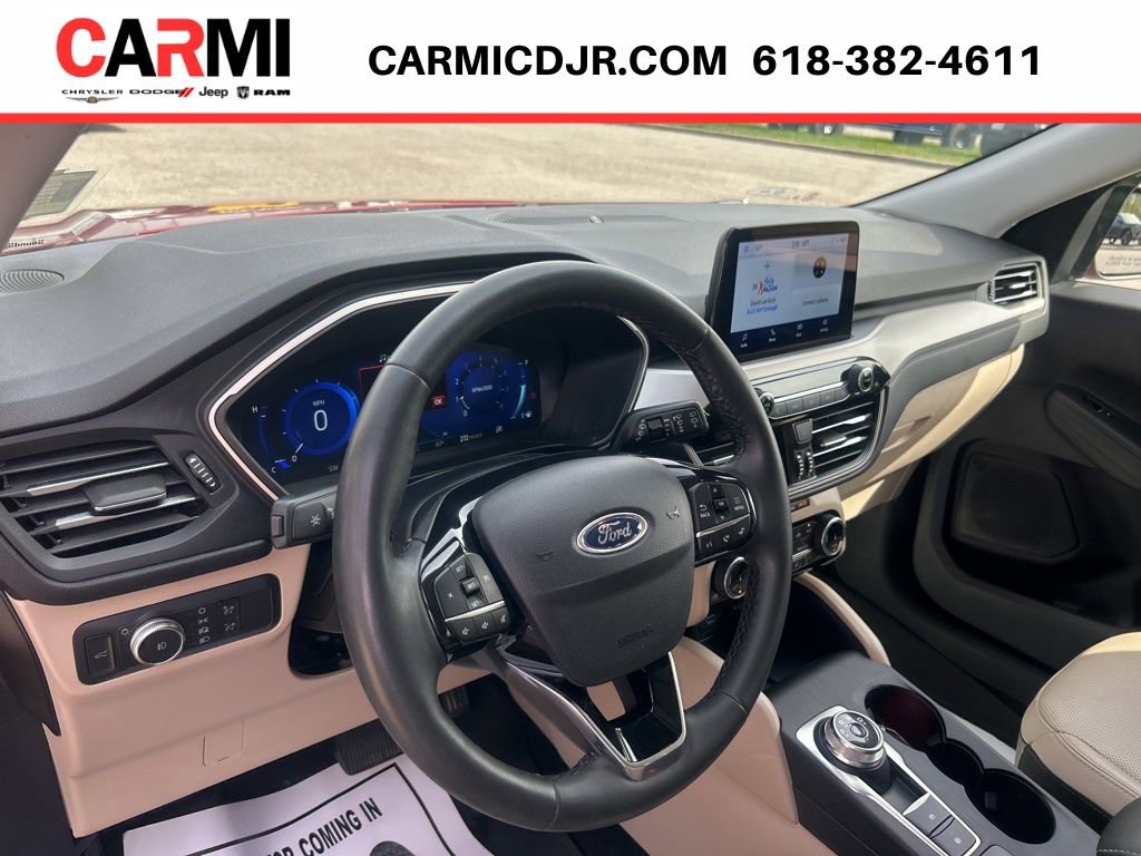 Used 2022 Ford Escape SEL w/ Technology Package image 12