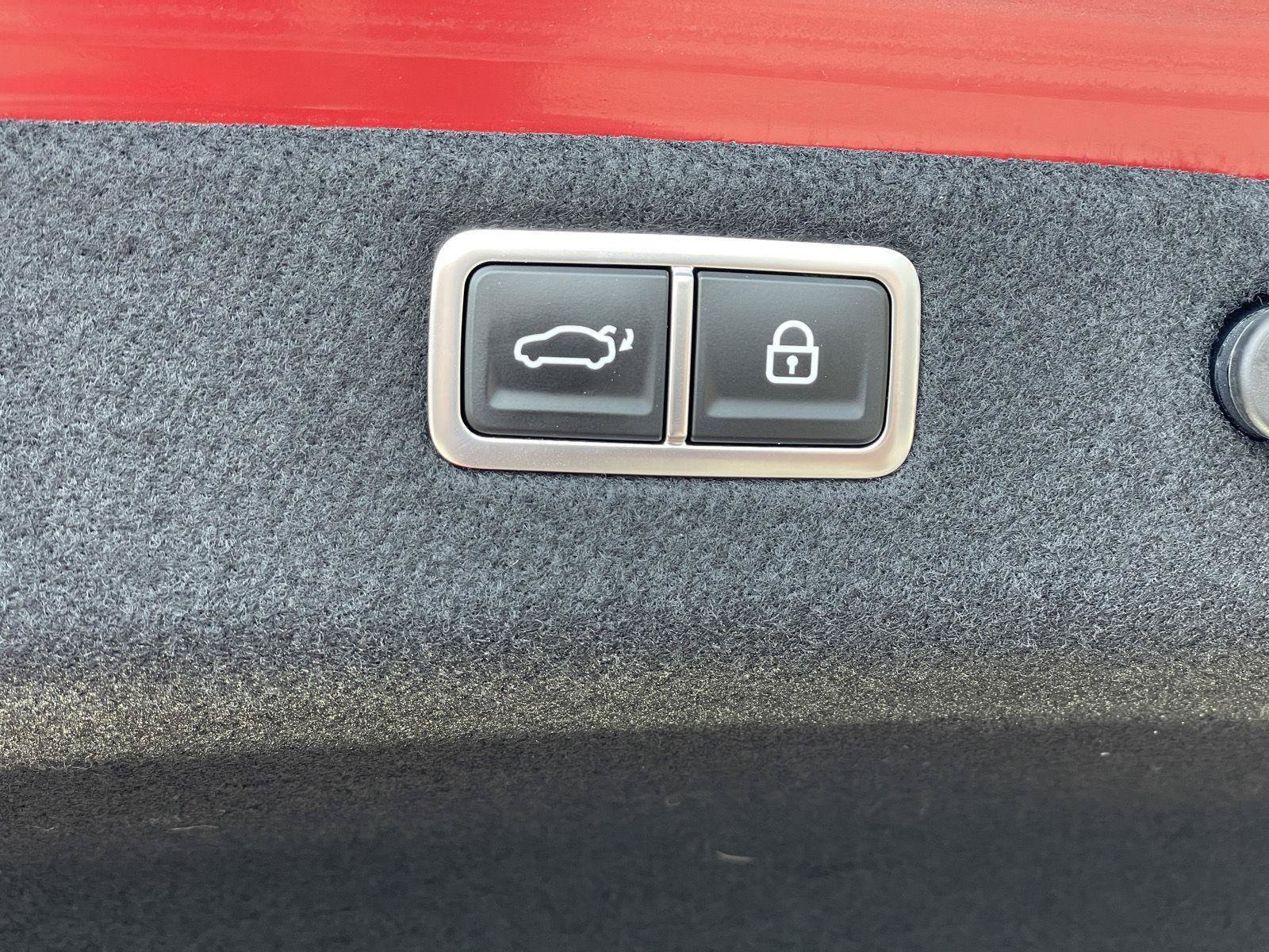 Used 2023 Genesis G70 3.3T w/ Sport Prestige Package AWD/4WD image 36