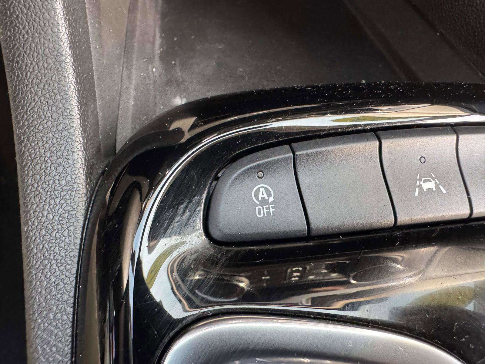 Used 2024 Buick Encore GX Preferred image 31