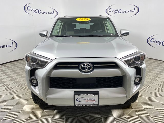 Used 2024 Toyota 4Runner SR5 image 2