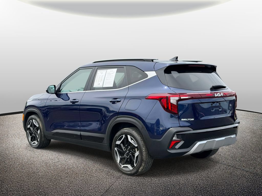 Used 2024 Kia Seltos SX w/ SX Sunroof Package AWD/4WD image 6