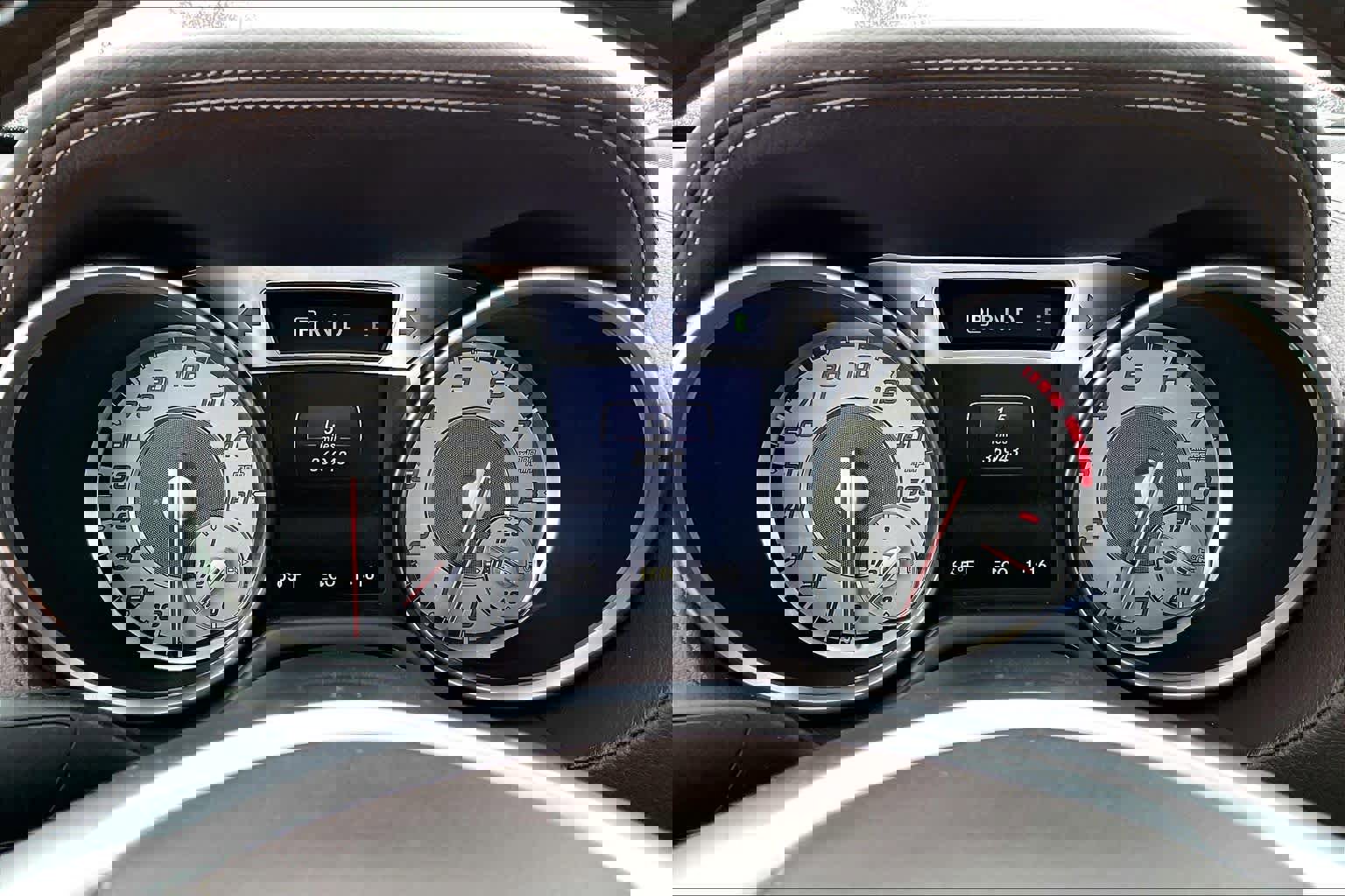 Used 2014 Mercedes-Benz SL 550 image 23