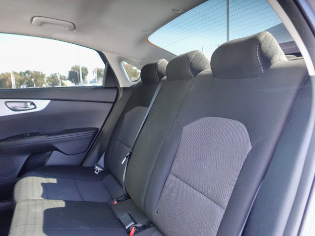 Used 2022 Kia Forte LXS FWD image 23
