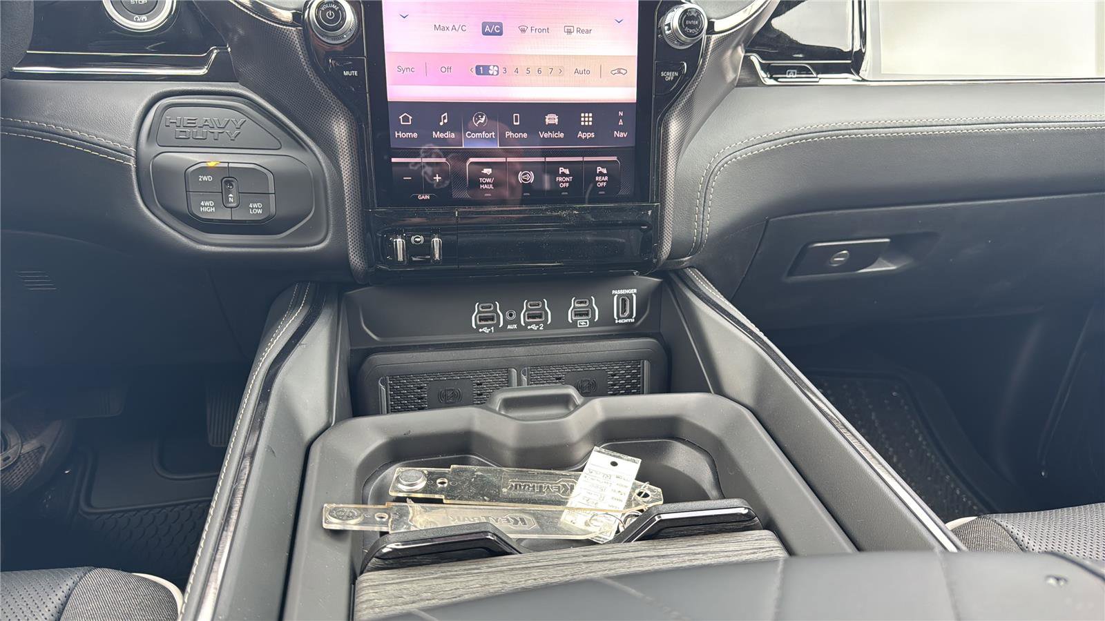 New 2026 RAM 3500 Limited AWD/4WD image 18