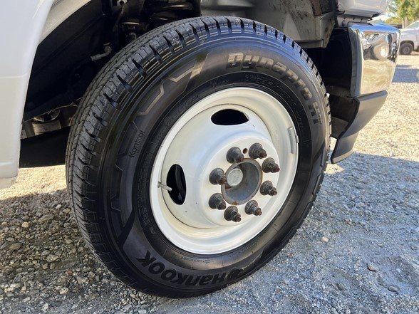 Used 2024 Ford E-450 and Econoline 450 Super Duty w/ Power Windows & Locks Group image 48