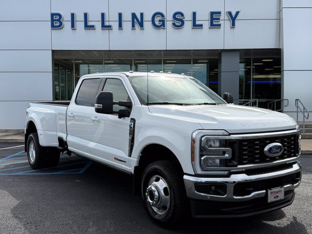Certified 2026 Ford F350 Lariat w/ Lariat Ultimate Package AWD/4WD image 1