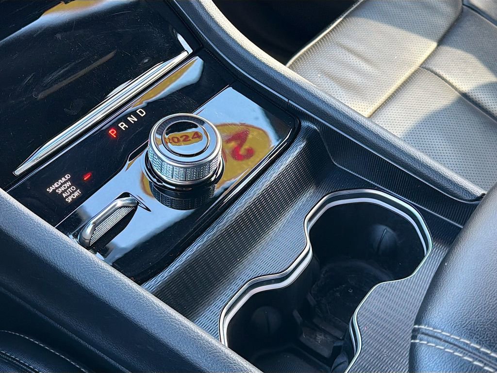 Used 2024 Jeep Grand Cherokee L Limited w/ Luxury Tech Group II image 33