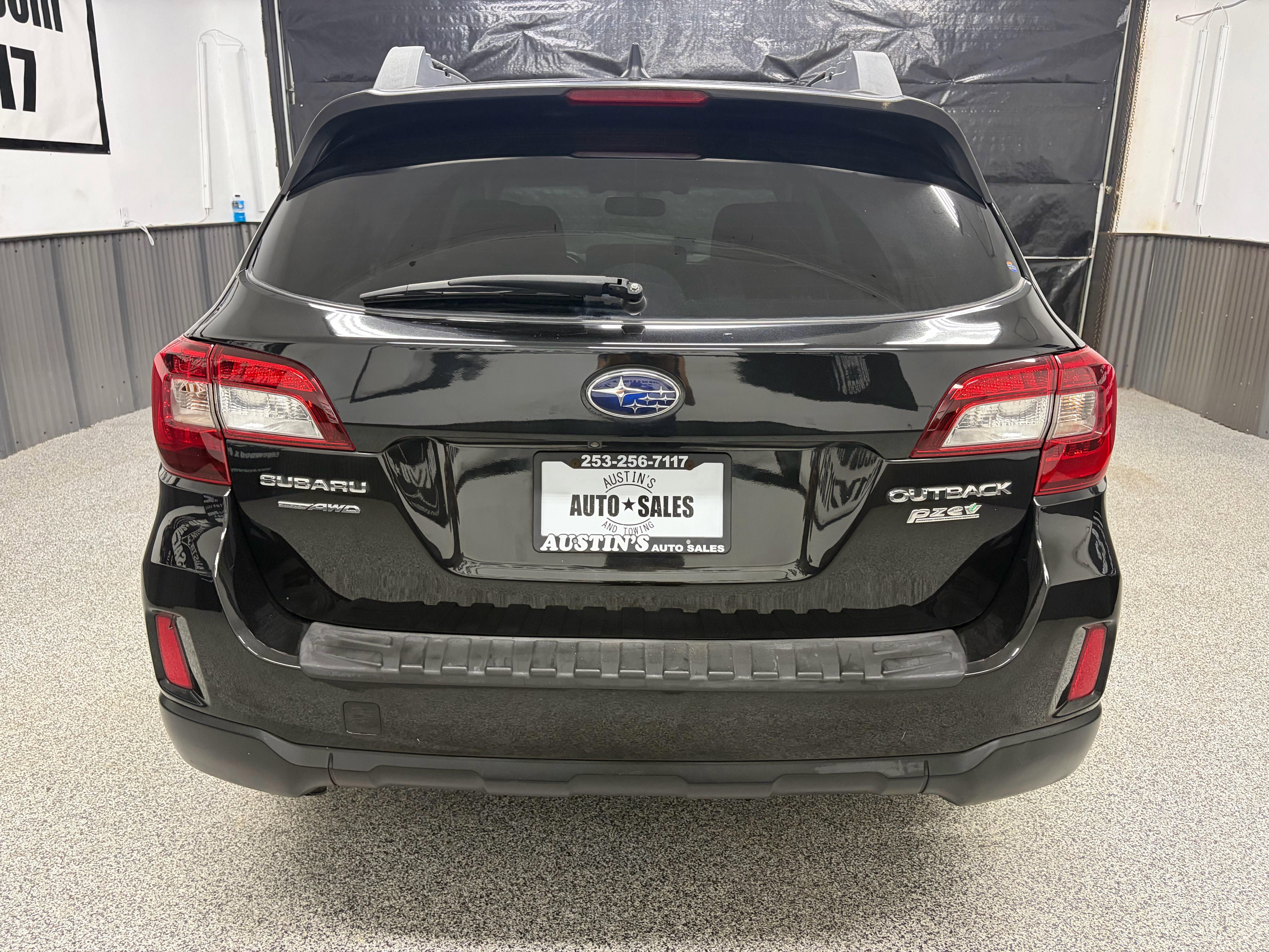 Used 2016 Subaru Outback 2.5i Premium AWD/4WD image 4