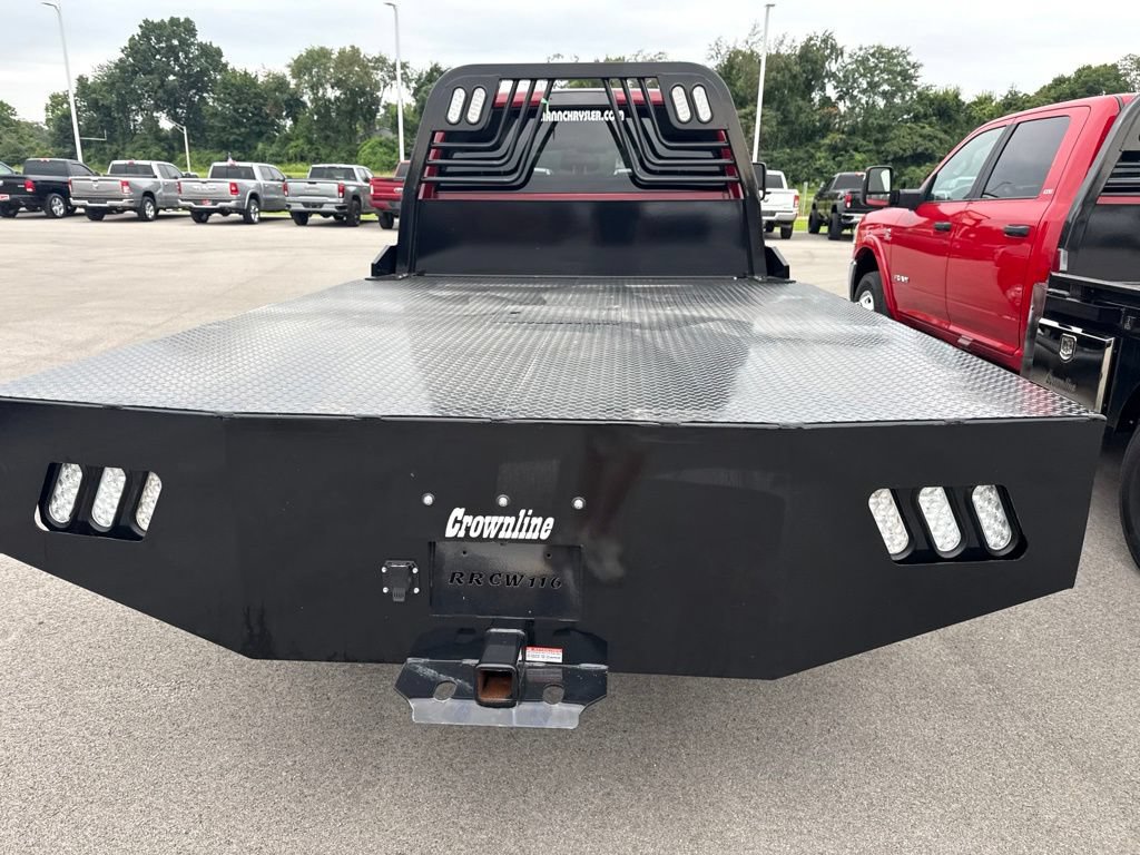 Used 2024 RAM 3500 Tradesman w/ Chrome Appearance Group AWD/4WD image 3