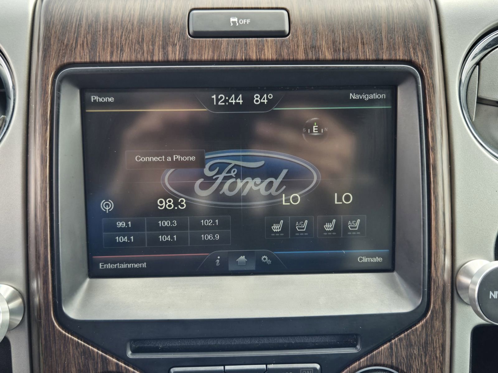 Used 2013 Ford F150 Lariat w/ Luxury Equipment Group AWD/4WD image 16