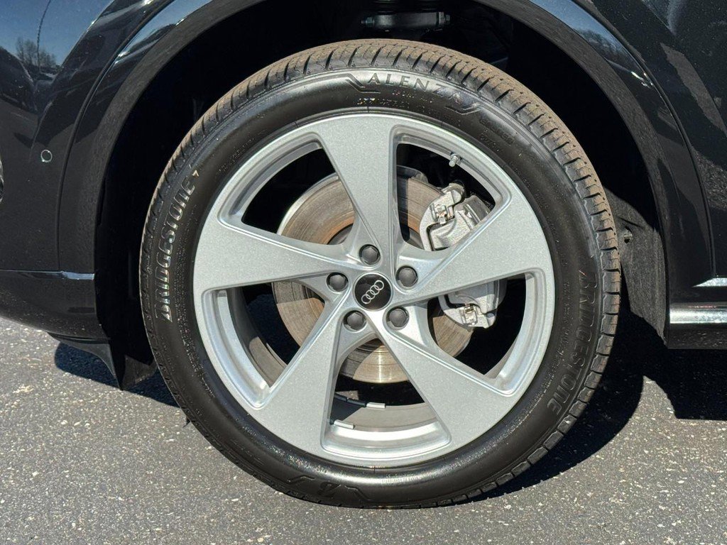 New 2025 Audi Q5 Premium Plus image 4