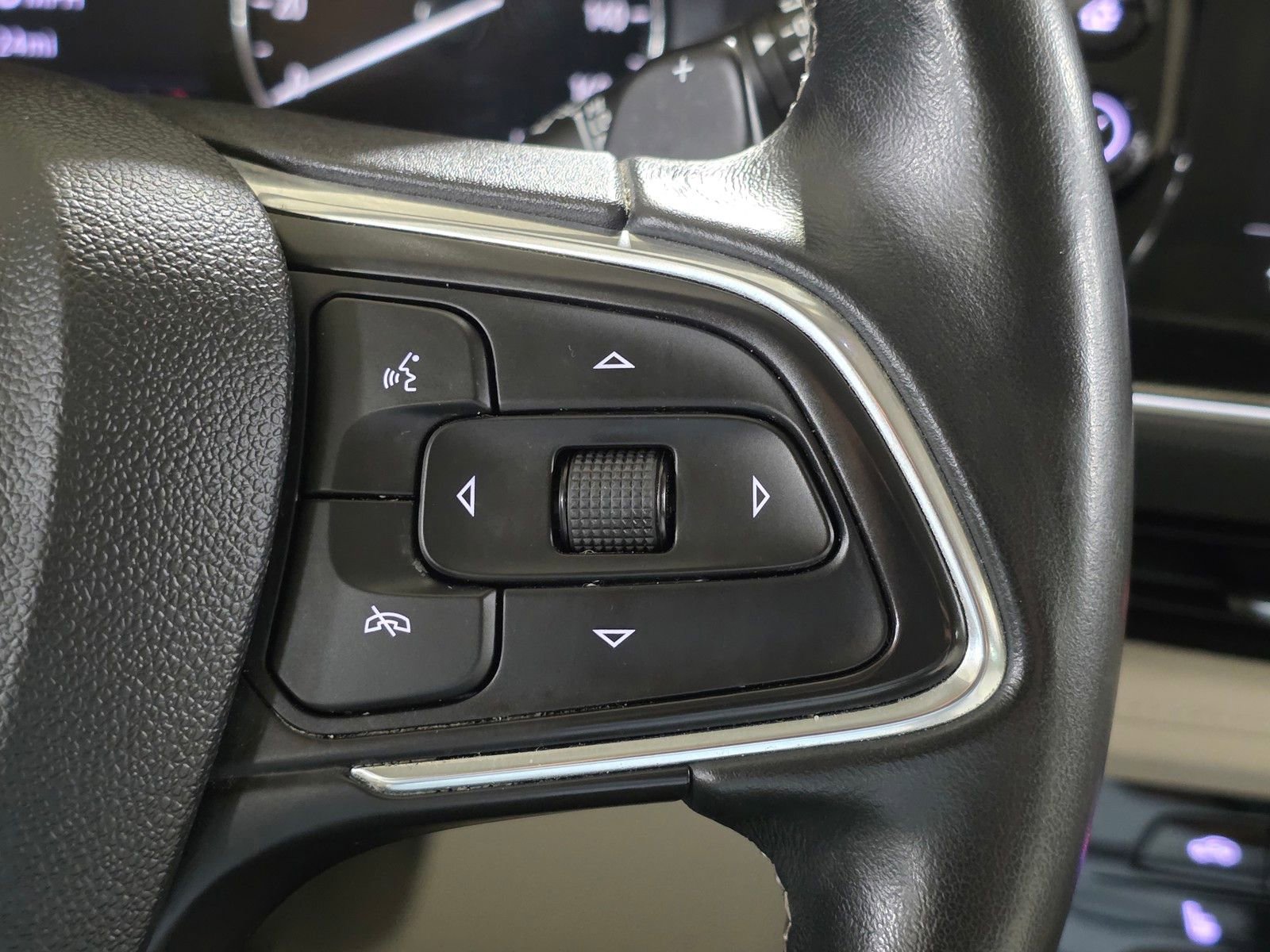 Used 2023 Buick Envision Preferred image 29