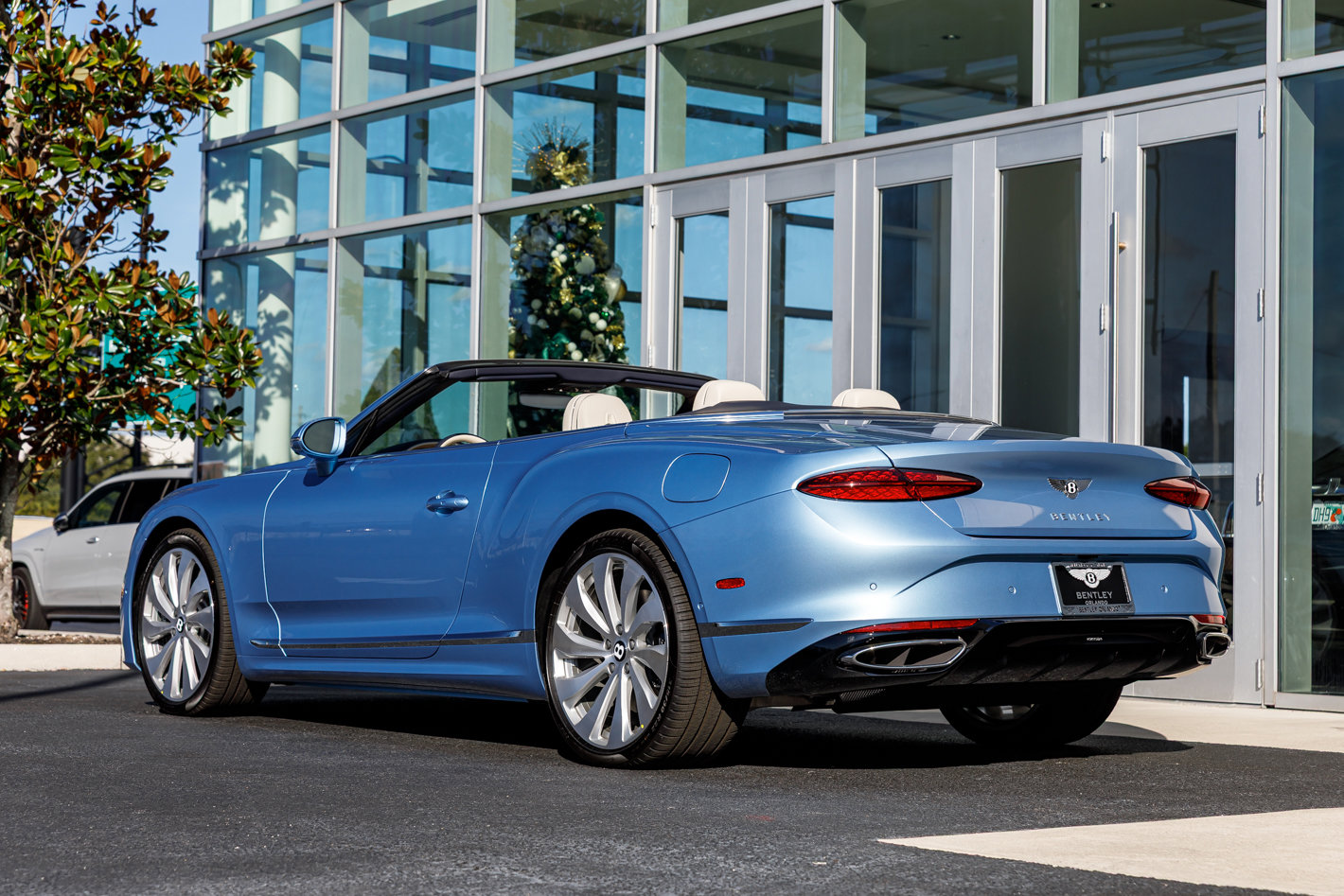 New 2026 Bentley Continental GTC image 11