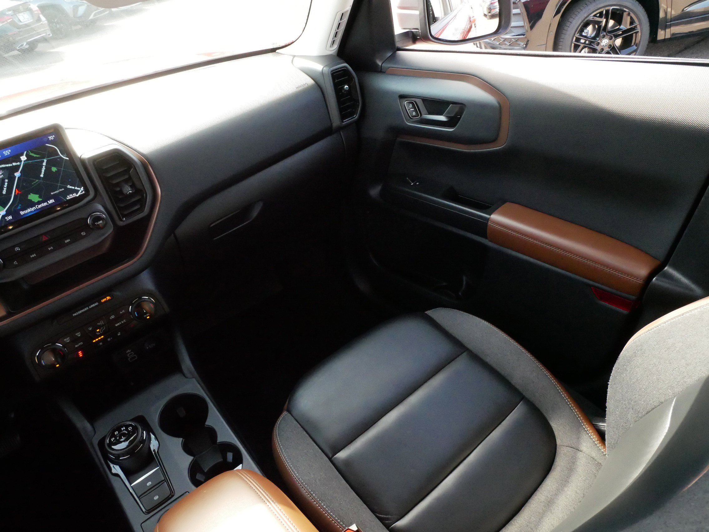 Used 2023 Ford Bronco Sport Outer Banks w/ Tech Package AWD/4WD image 11