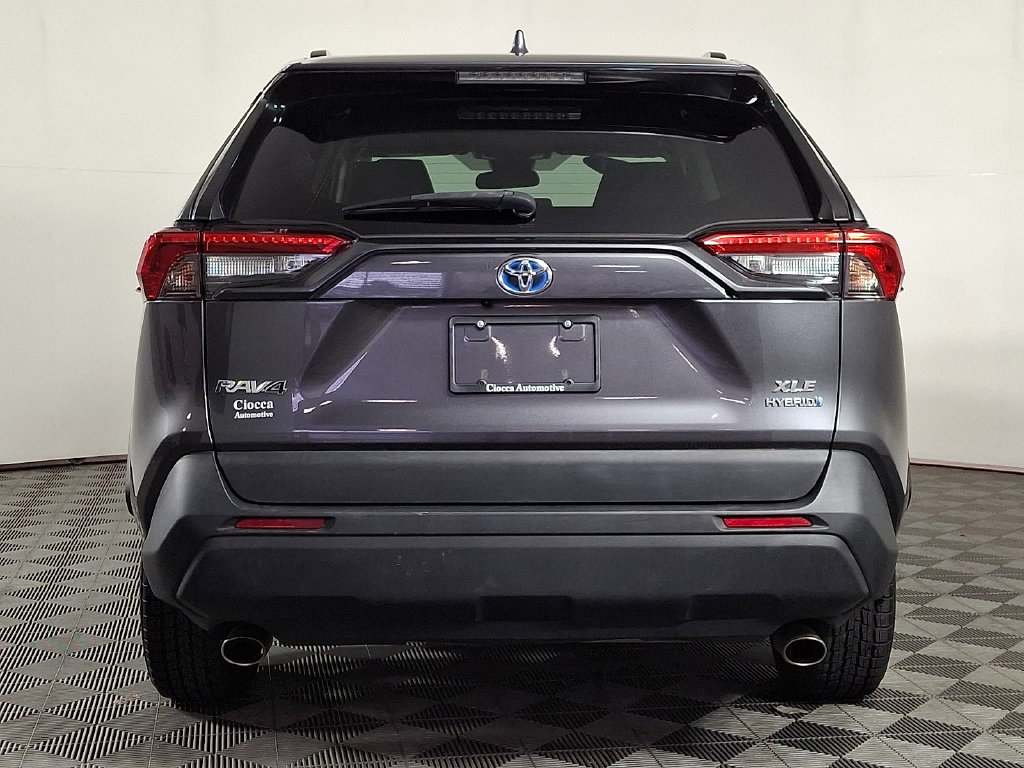 Used 2021 Toyota RAV4 XLE w/ Convenience Package AWD/4WD image 8