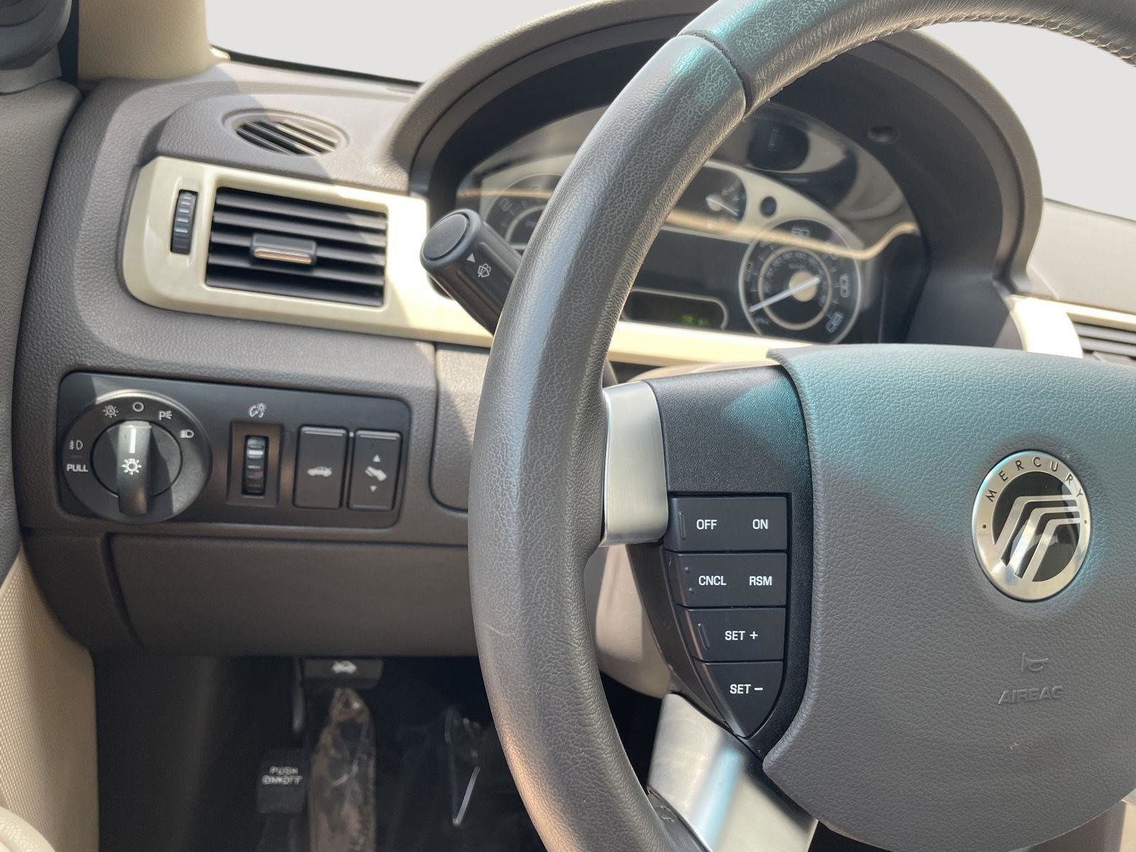 Used 2009 Mercury Sable Premier FWD image 4