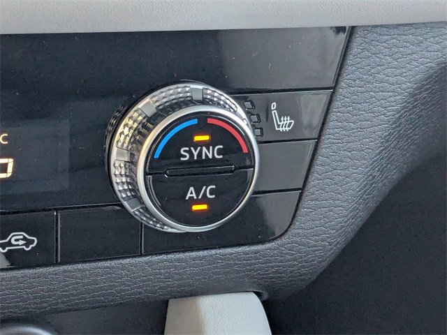 New 2025 Mitsubishi Outlander SE image 30