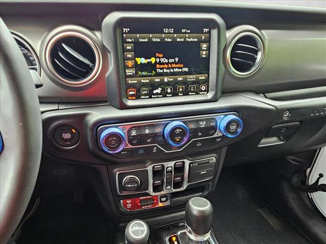 Used 2023 Jeep Wrangler Unlimited Rubicon 4xe w/ Cold Weather Group AWD/4WD image 15