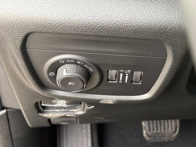New 2026 Jeep Grand Cherokee Limited w/ Limited Altitude Package AWD/4WD image 28