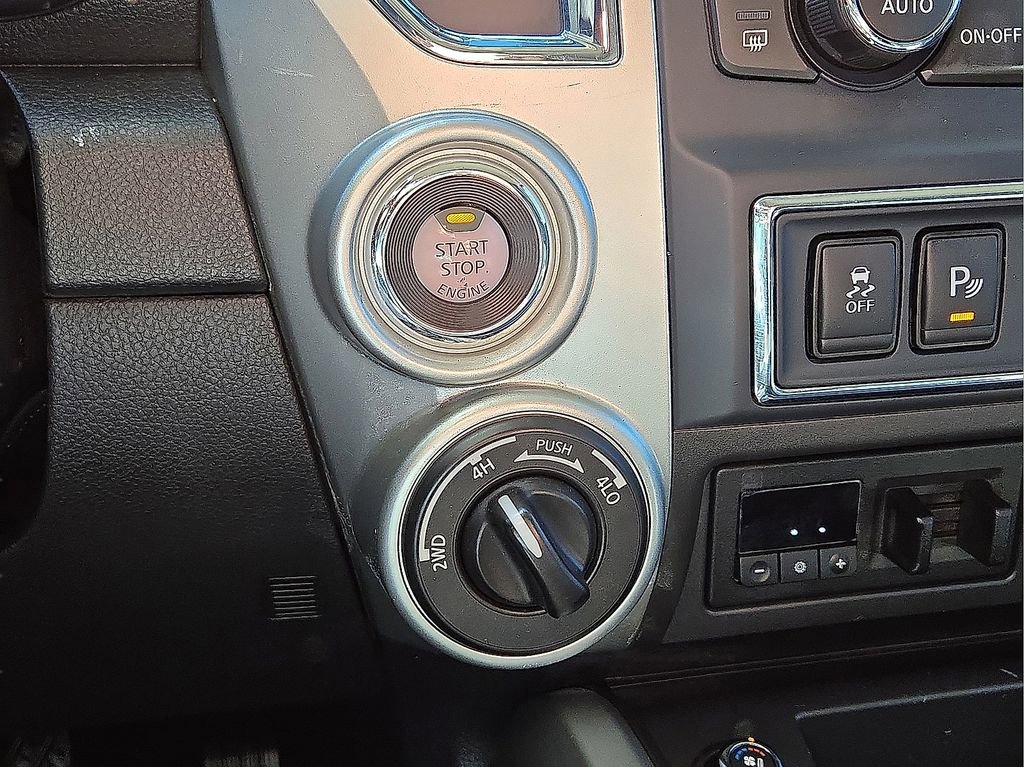 Used 2019 Nissan Titan PRO-4X w/ Pro-4x Convenience Package image 31