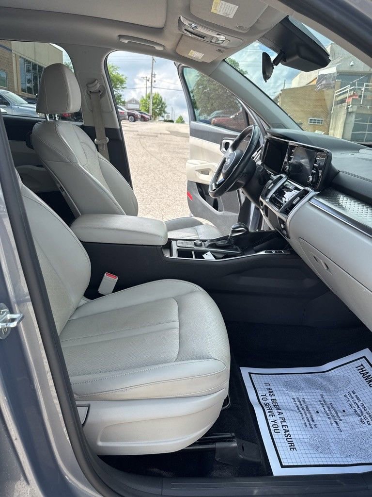 Used 2021 Kia Sorento S w/ Panoramic Sunroof Package FWD image 12