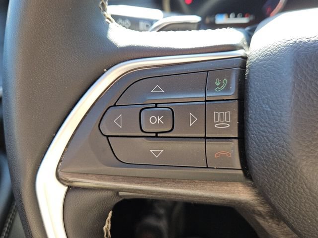 Used 2025 Jeep Grand Cherokee Limited AWD/4WD image 21