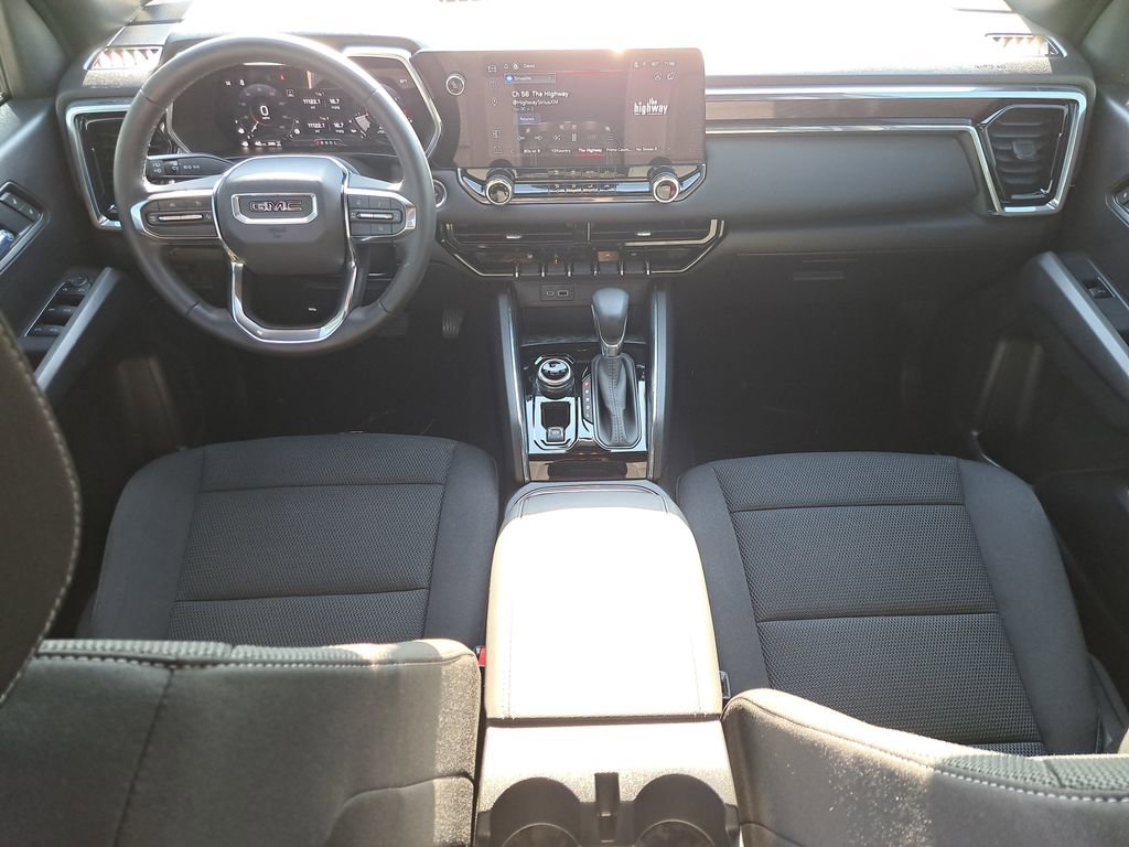Used 2025 GMC Canyon Elevation image 10